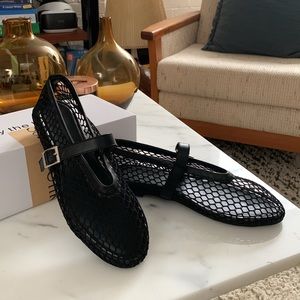 ***NWT*** Black mesh Mary-Jane flats